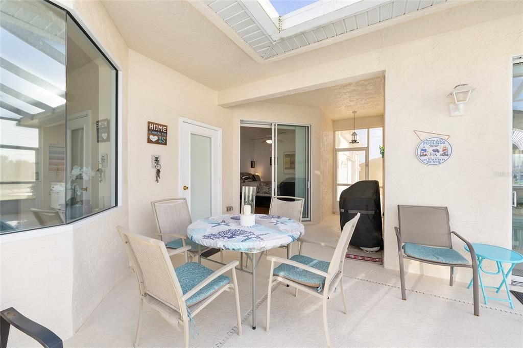 На продажу: $359,900 (3 спален, 3 ванн, 1781 Квадратных фут)