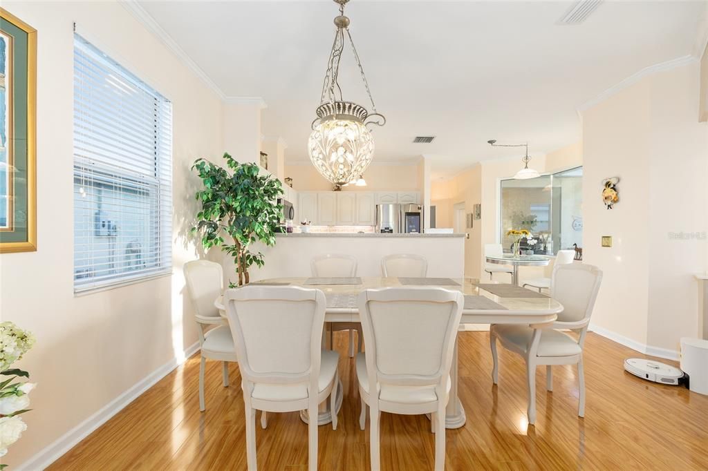 На продажу: $359,900 (3 спален, 3 ванн, 1781 Квадратных фут)