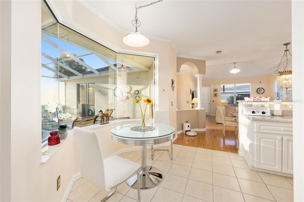 На продажу: $359,900 (3 спален, 3 ванн, 1781 Квадратных фут)