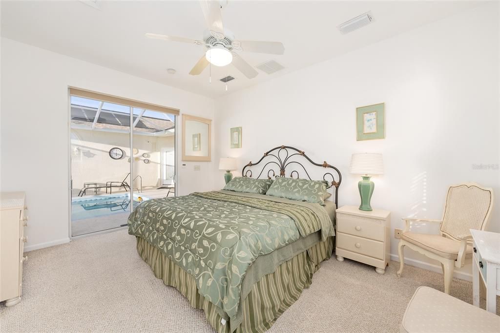 На продажу: $359,900 (3 спален, 3 ванн, 1781 Квадратных фут)