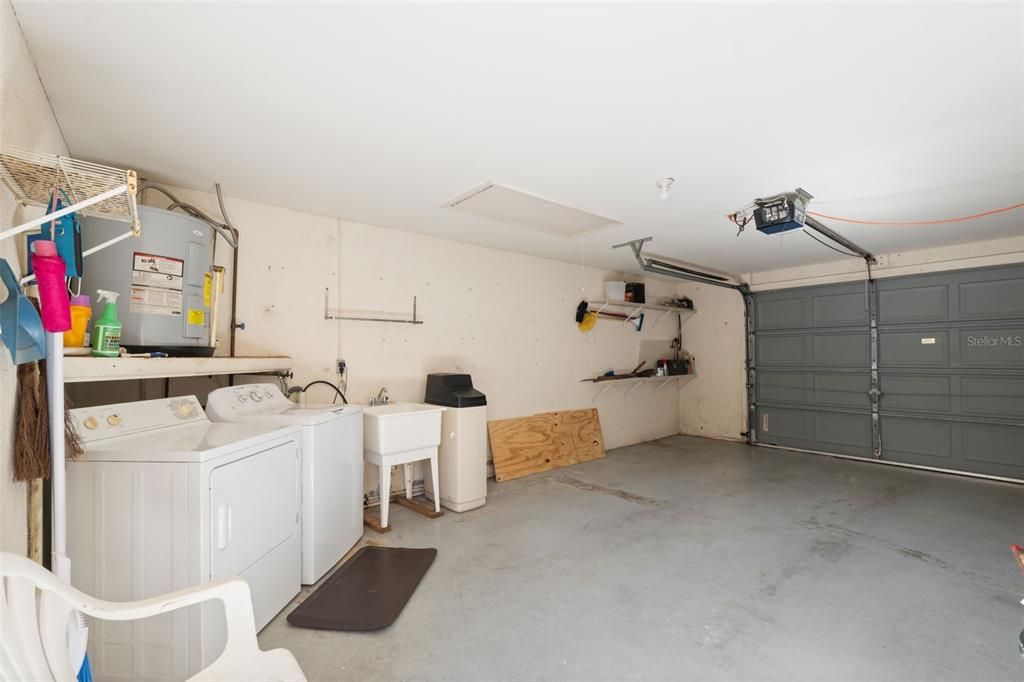 待售: $199,000 (2 贝兹, 2 浴室, 1162 平方英尺)