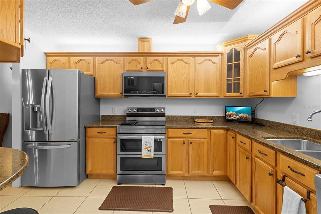 待售: $299,900 (3 贝兹, 2 浴室, 1920 平方英尺)