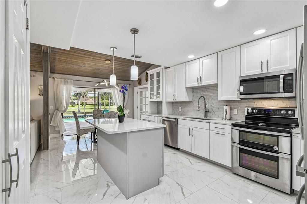 待售: $849,000 (5 贝兹, 2 浴室, 2809 平方英尺)