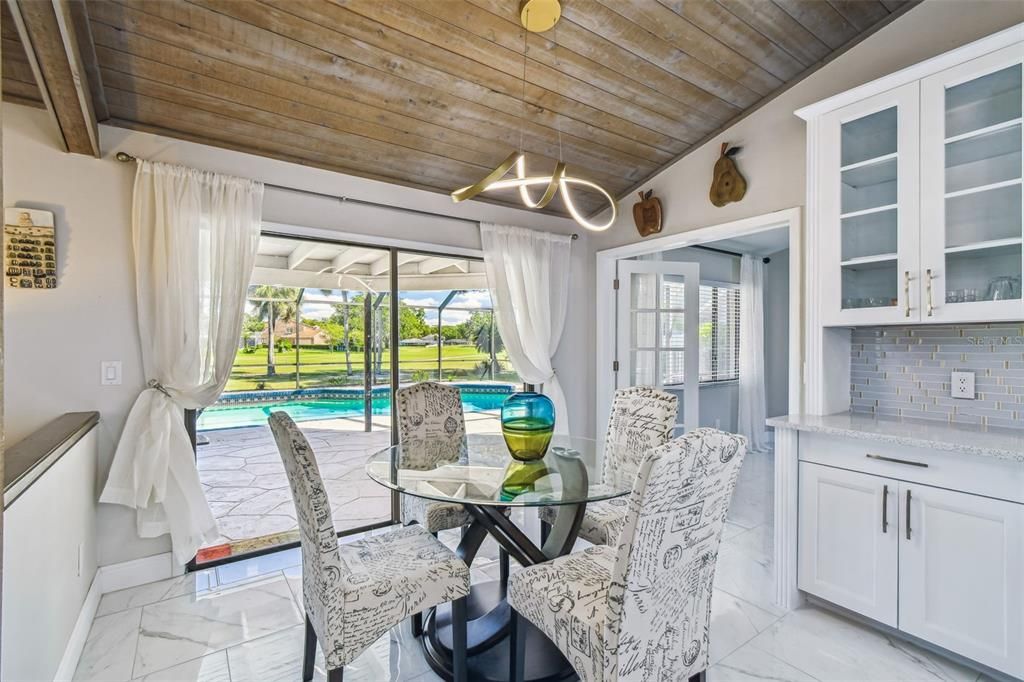 待售: $849,000 (5 贝兹, 2 浴室, 2809 平方英尺)