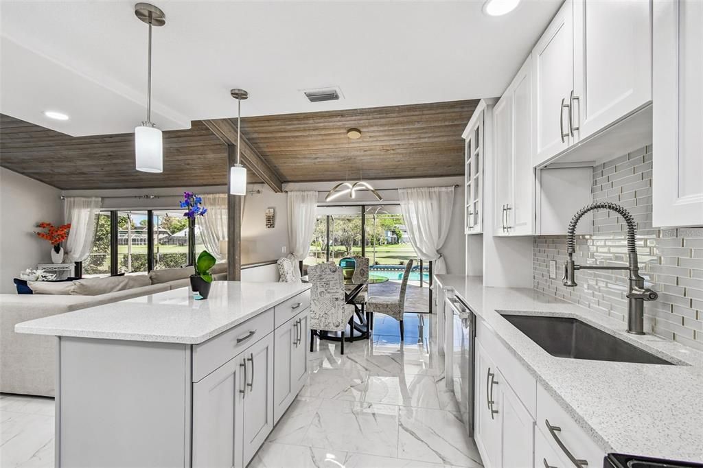 待售: $849,000 (5 贝兹, 2 浴室, 2809 平方英尺)