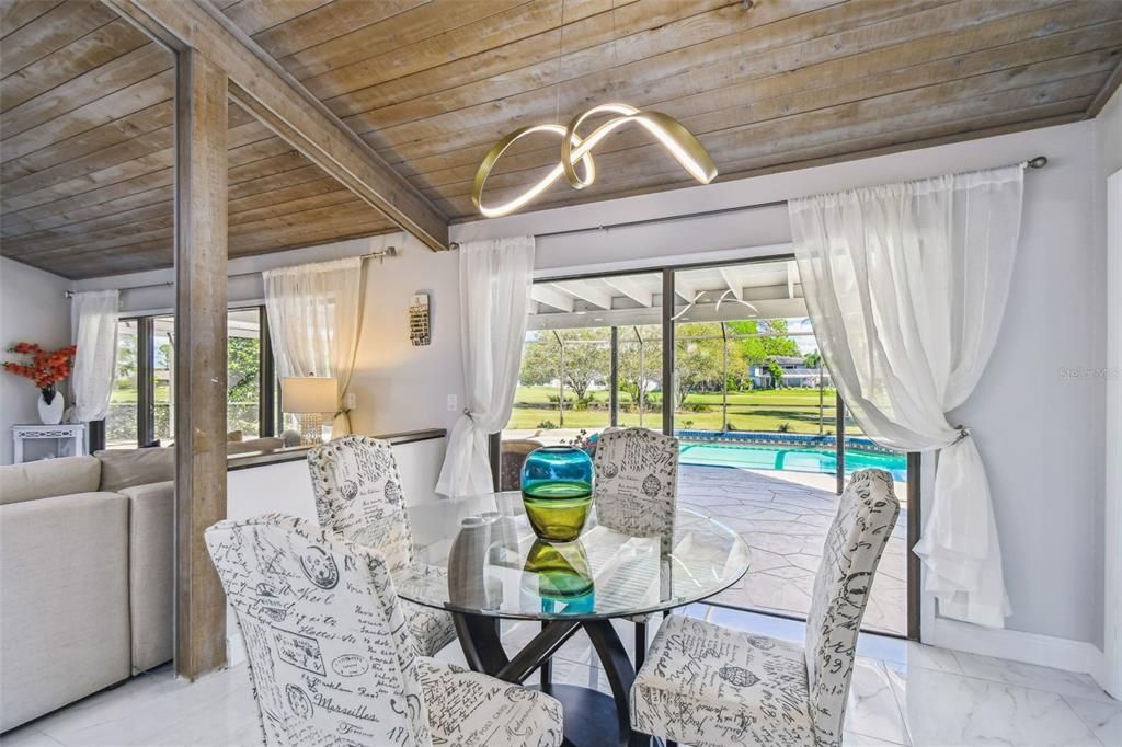 待售: $849,000 (5 贝兹, 2 浴室, 2809 平方英尺)