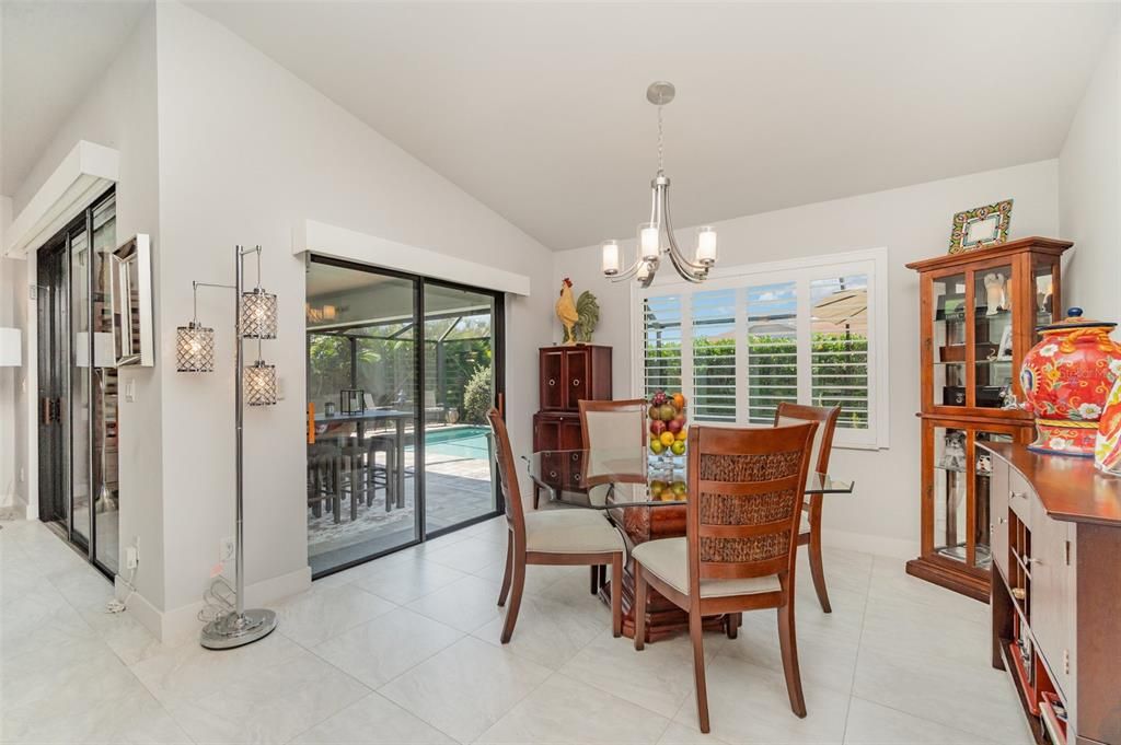 Active With Contract: $550,000 (3 beds, 2 baths, 1816 Square Feet)