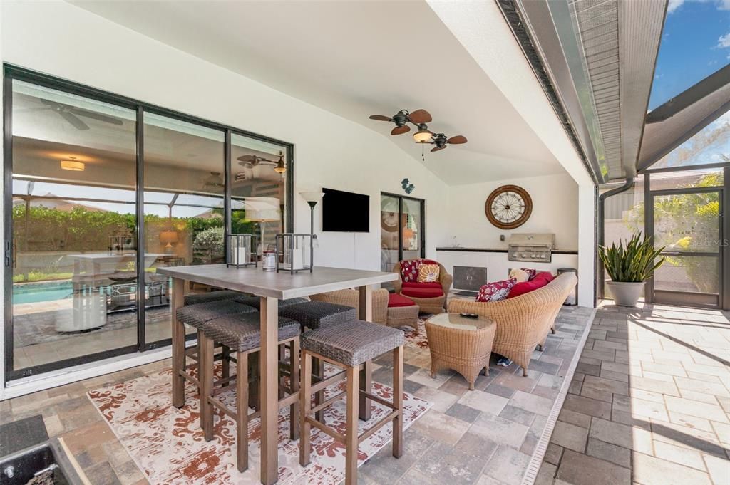 Active With Contract: $550,000 (3 beds, 2 baths, 1816 Square Feet)