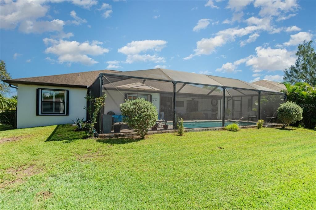 Active With Contract: $550,000 (3 beds, 2 baths, 1816 Square Feet)