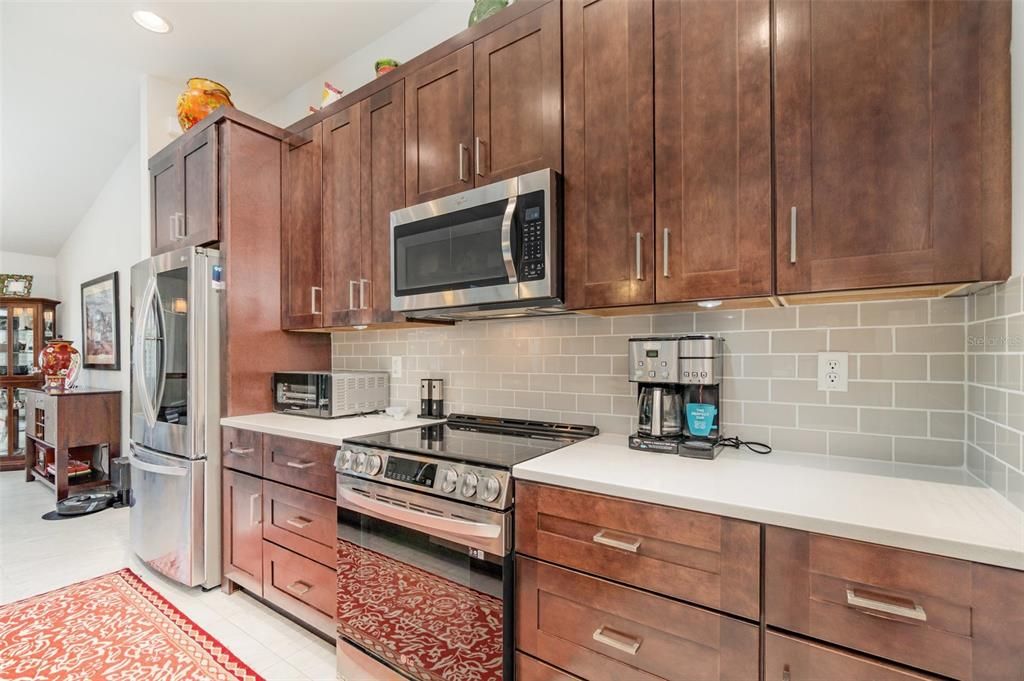 Active With Contract: $550,000 (3 beds, 2 baths, 1816 Square Feet)