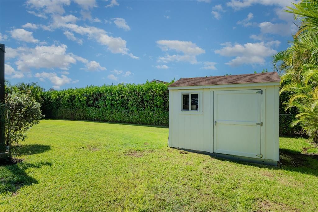 Active With Contract: $550,000 (3 beds, 2 baths, 1816 Square Feet)