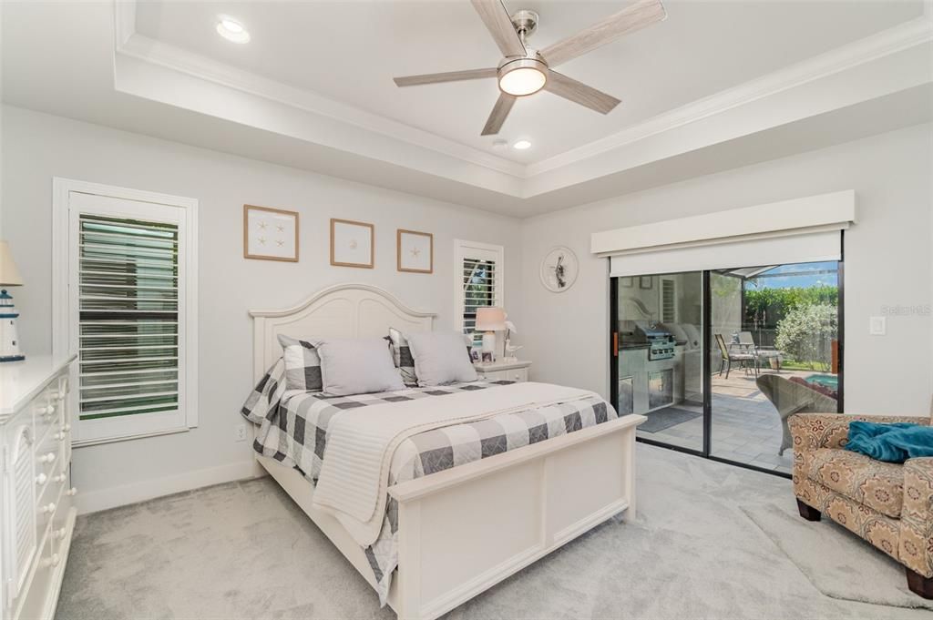 Active With Contract: $550,000 (3 beds, 2 baths, 1816 Square Feet)