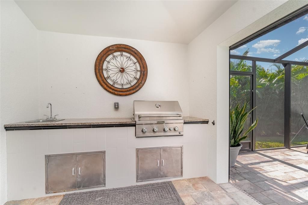 Active With Contract: $550,000 (3 beds, 2 baths, 1816 Square Feet)