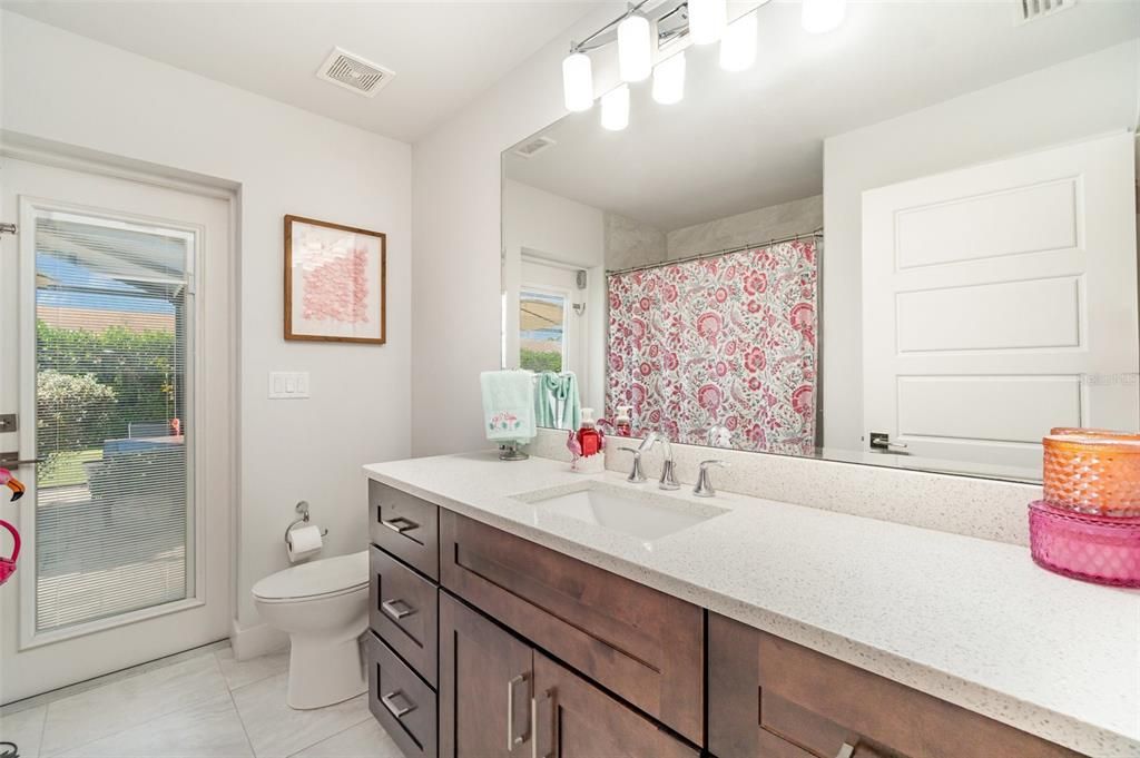 Active With Contract: $550,000 (3 beds, 2 baths, 1816 Square Feet)