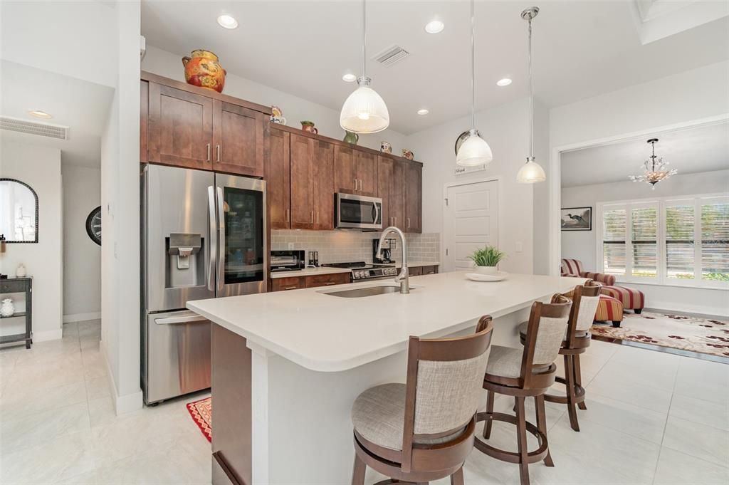 Active With Contract: $550,000 (3 beds, 2 baths, 1816 Square Feet)