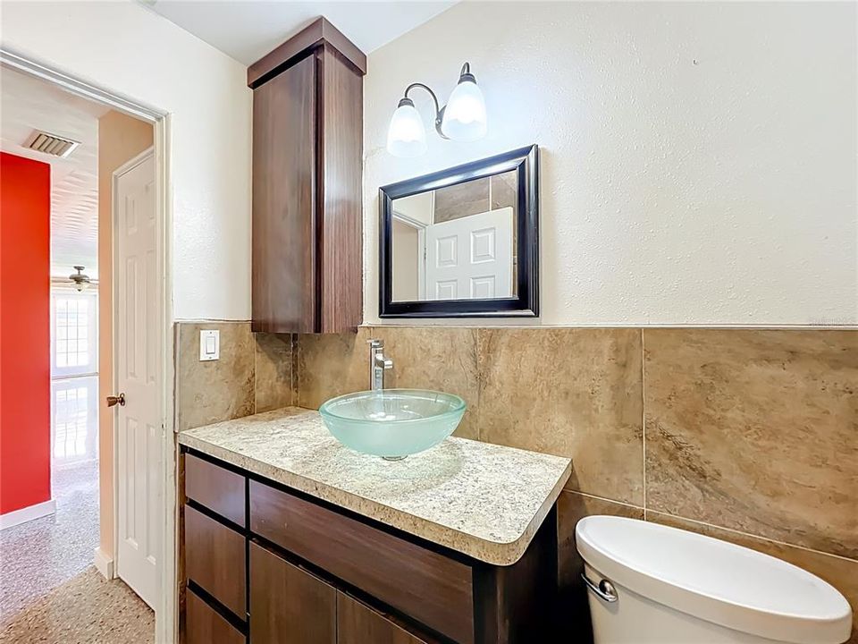 For Sale: $279,500 (3 beds, 1 baths, 1350 Square Feet)