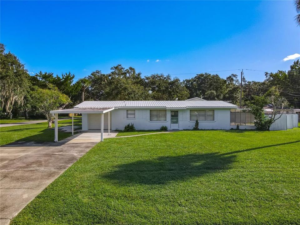 For Sale: $279,500 (3 beds, 1 baths, 1350 Square Feet)