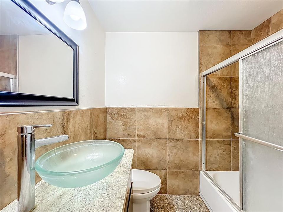 For Sale: $279,500 (3 beds, 1 baths, 1350 Square Feet)