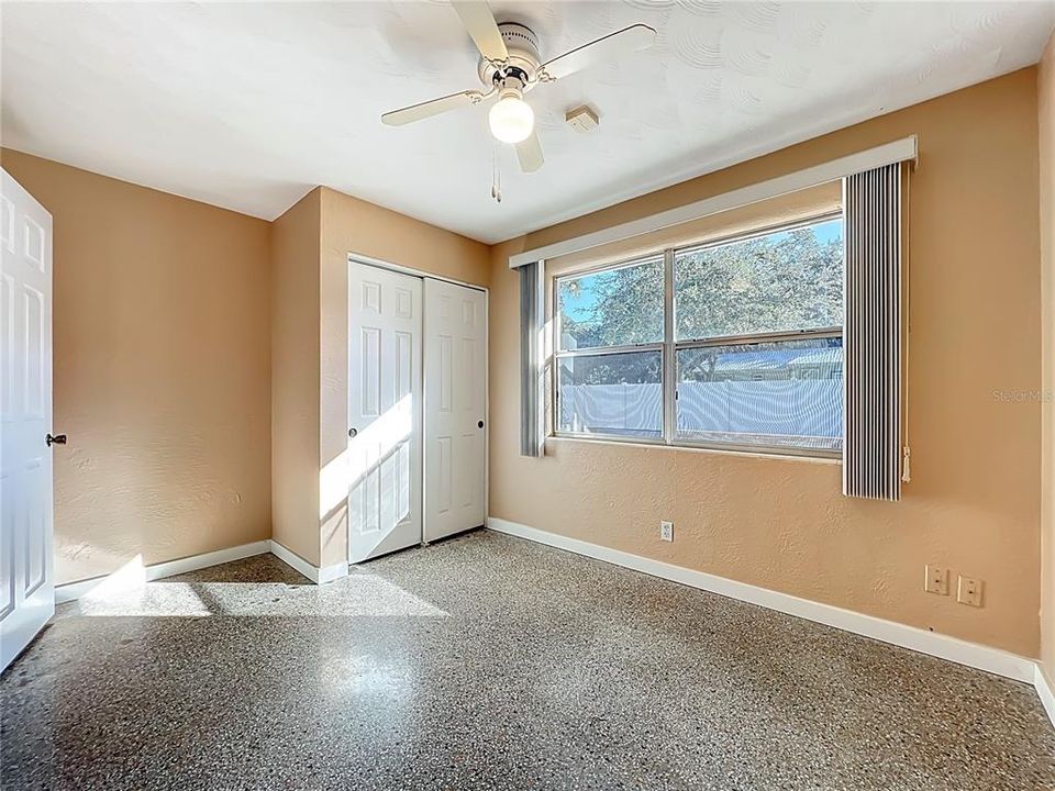 For Sale: $279,500 (3 beds, 1 baths, 1350 Square Feet)