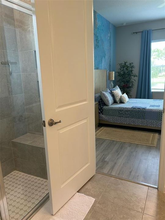 出租: $2,400 (2 贝兹, 2 浴室, 1836 平方英尺)