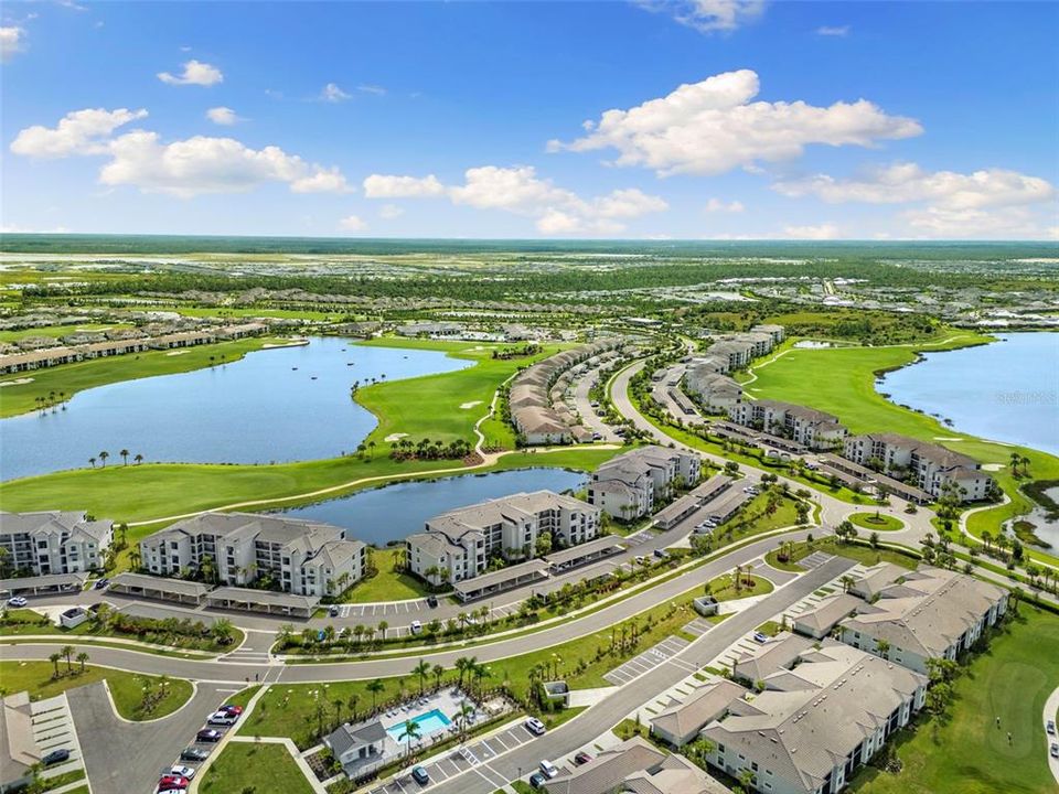 На продажу: $245,000 (2 спален, 2 ванн, 1198 Квадратных фут)