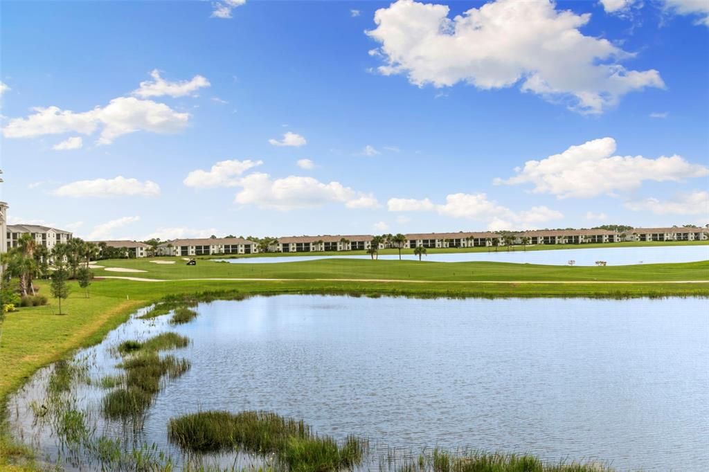 На продажу: $245,000 (2 спален, 2 ванн, 1198 Квадратных фут)