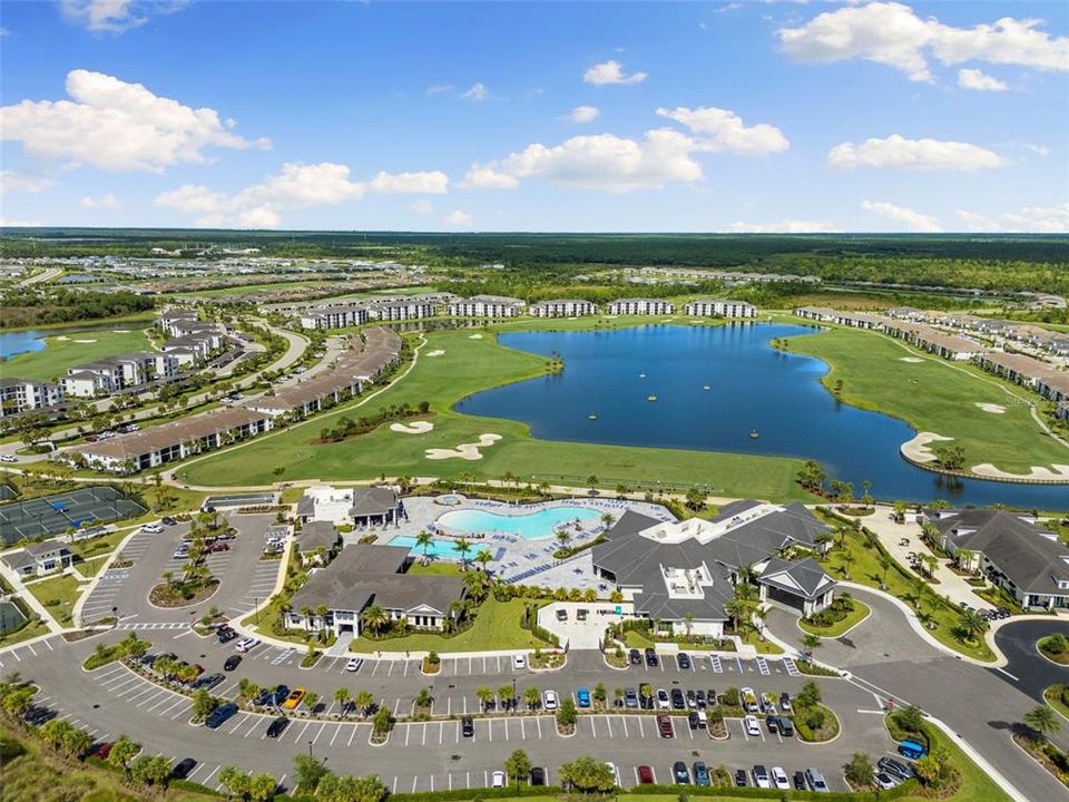 На продажу: $245,000 (2 спален, 2 ванн, 1198 Квадратных фут)