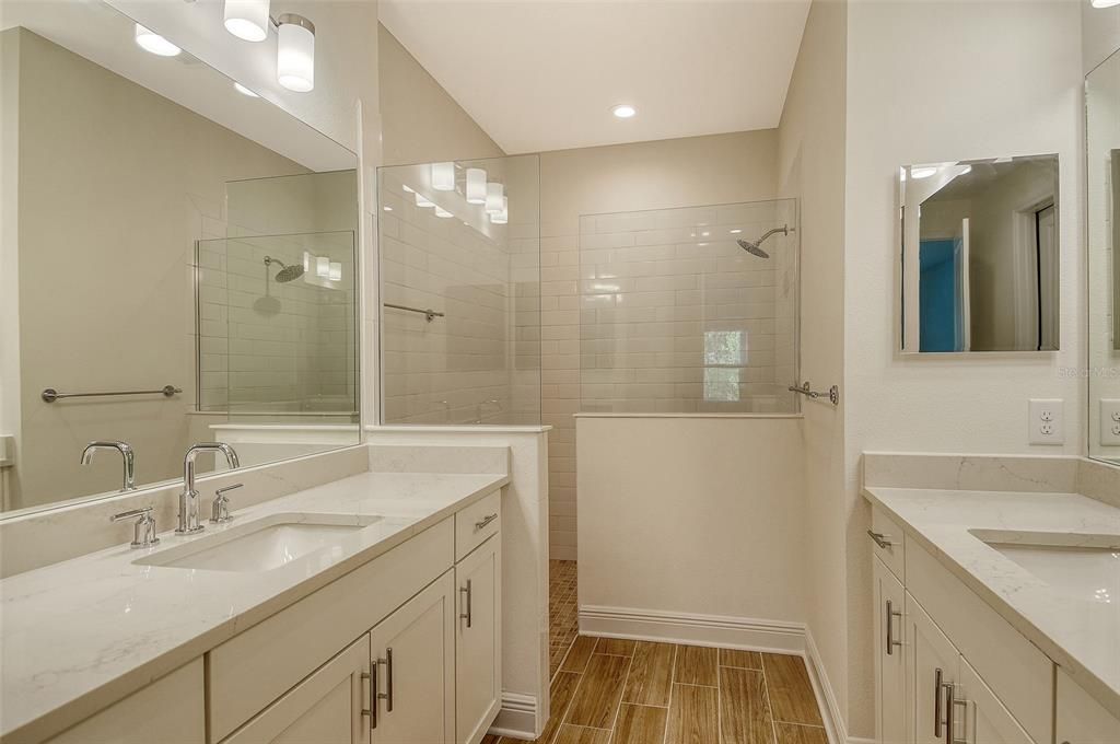 На продажу: $433,990 (3 спален, 2 ванн, 1848 Квадратных фут)