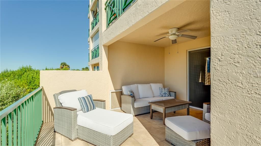 For Sale: $849,900 (2 beds, 2 baths, 1510 Square Feet)