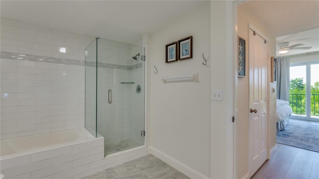 For Sale: $849,900 (2 beds, 2 baths, 1510 Square Feet)