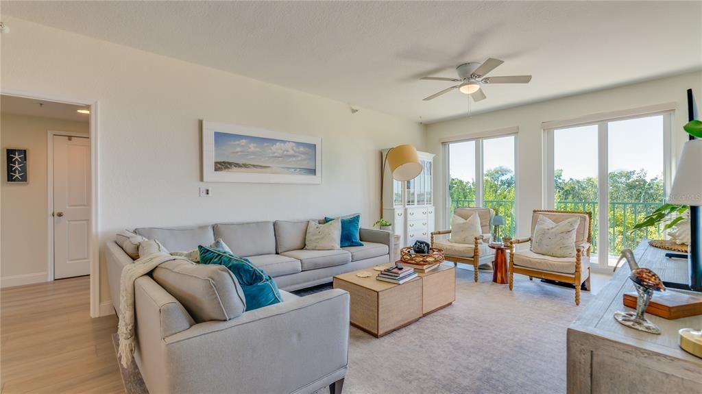 For Sale: $849,900 (2 beds, 2 baths, 1510 Square Feet)