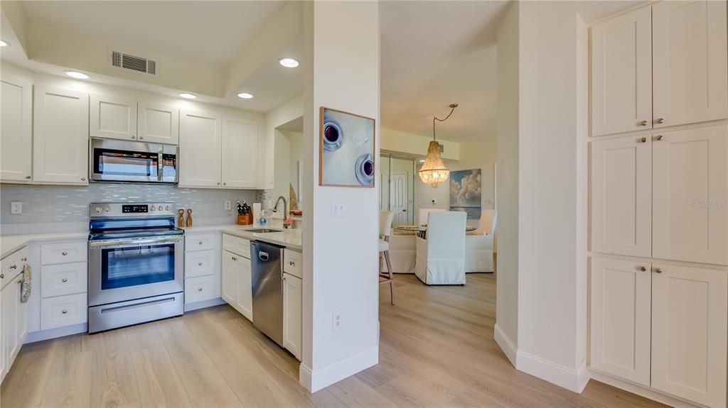 For Sale: $849,900 (2 beds, 2 baths, 1510 Square Feet)