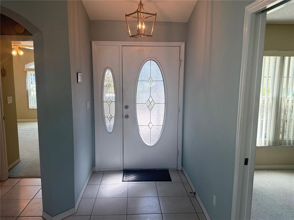 For Rent: $2,500 (2 beds, 2 baths, 1935 Square Feet)