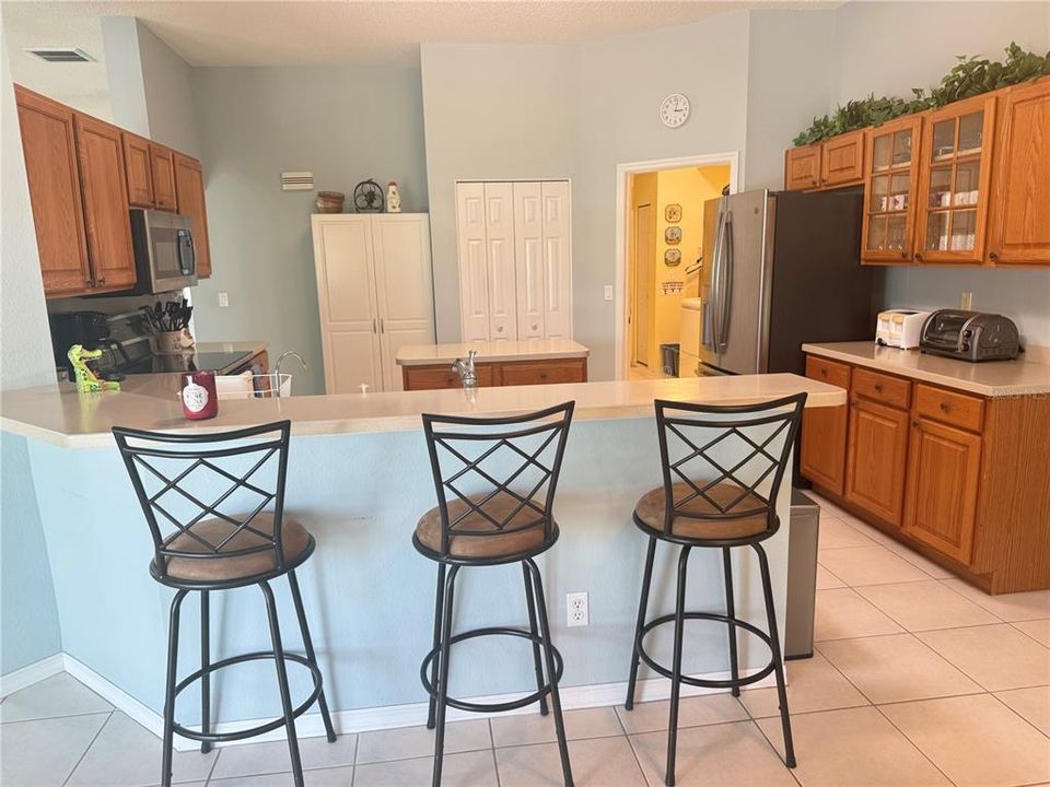 For Rent: $2,500 (2 beds, 2 baths, 1935 Square Feet)