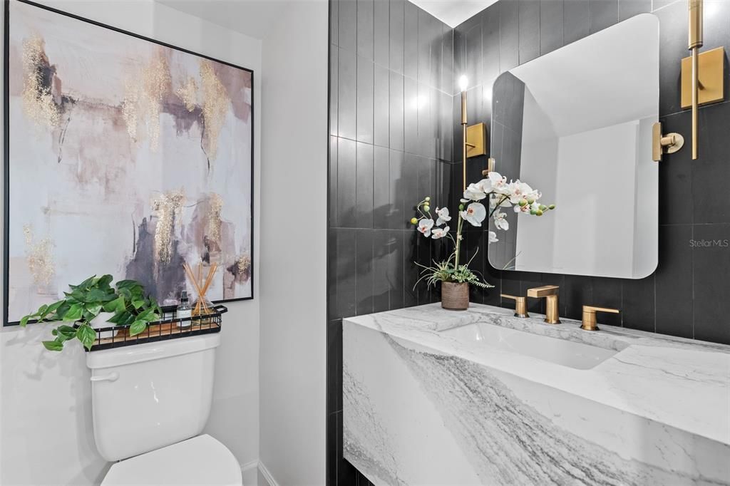 For Sale: $995,000 (2 beds, 2 baths, 1459 Square Feet)