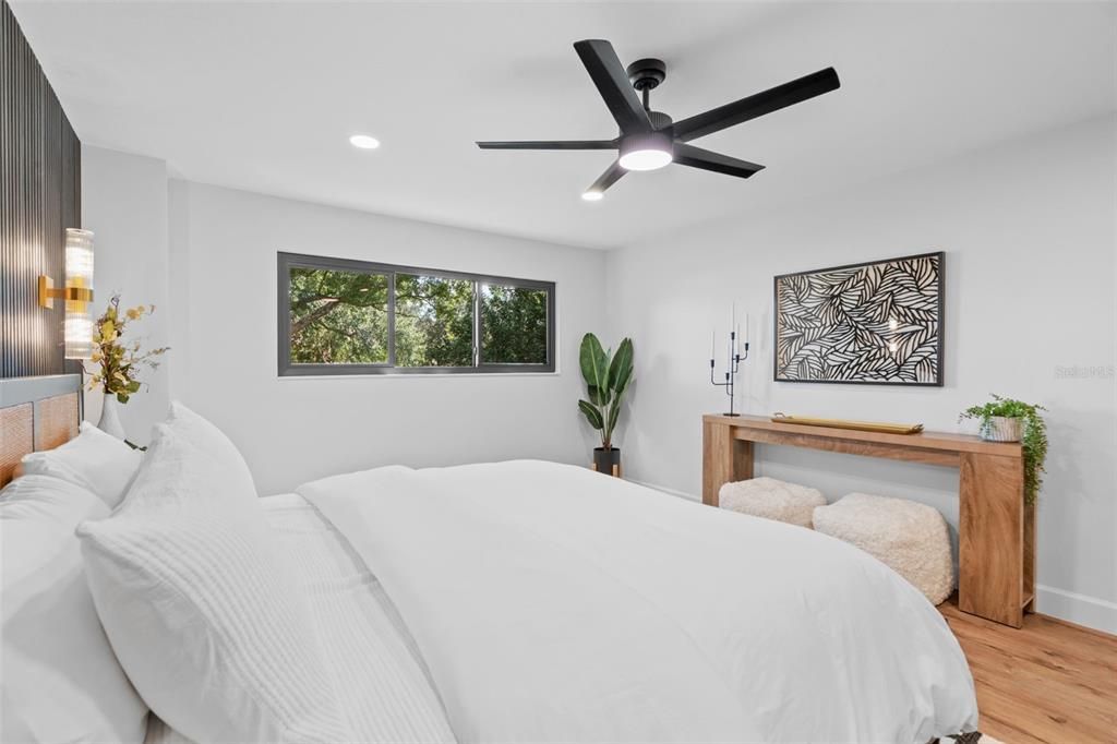 For Sale: $995,000 (2 beds, 2 baths, 1459 Square Feet)