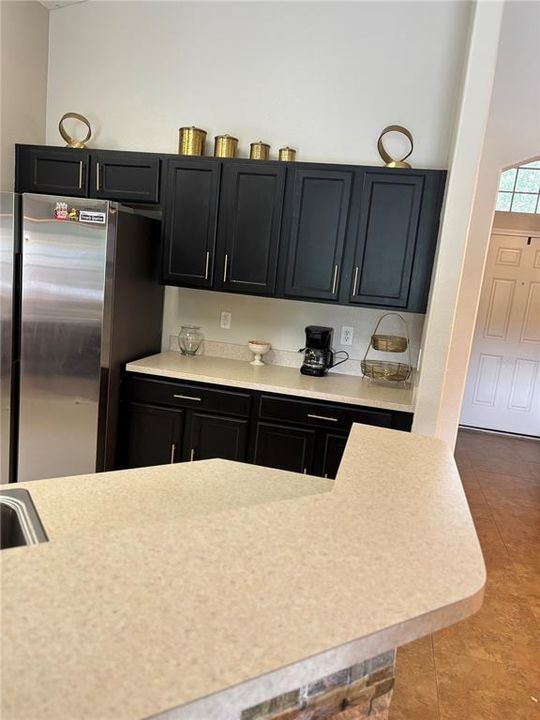 En Venta: $389,000 (4 camas, 3 baños, 1949 Pies cuadrados)