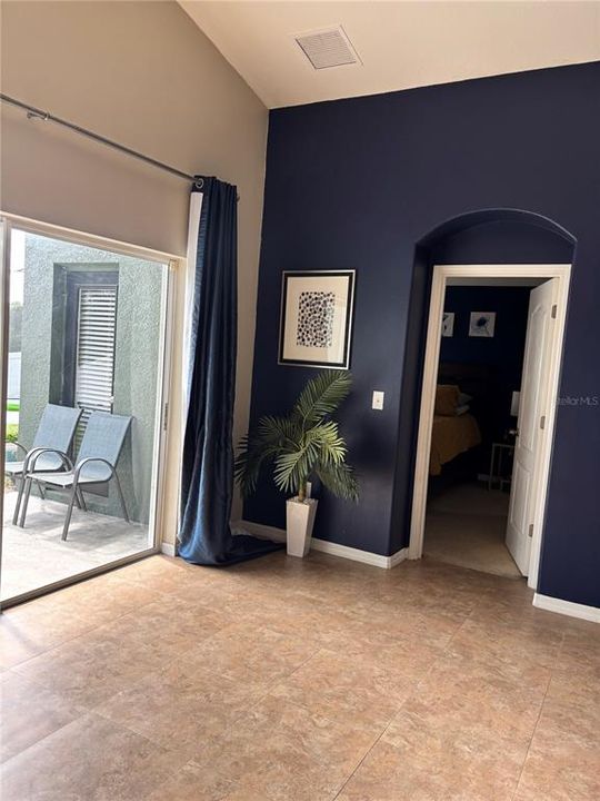 En Venta: $389,000 (4 camas, 3 baños, 1949 Pies cuadrados)