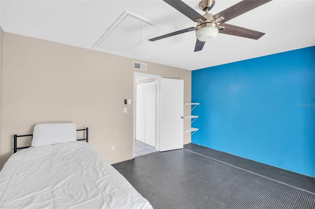 На продажу: $110,000 (1 спален, 1 ванн, 593 Квадратных фут)