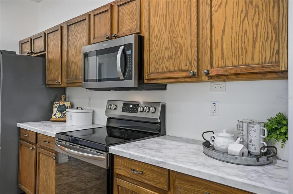 For Sale: $624,400 (6 beds, 4 baths, 3468 Square Feet)