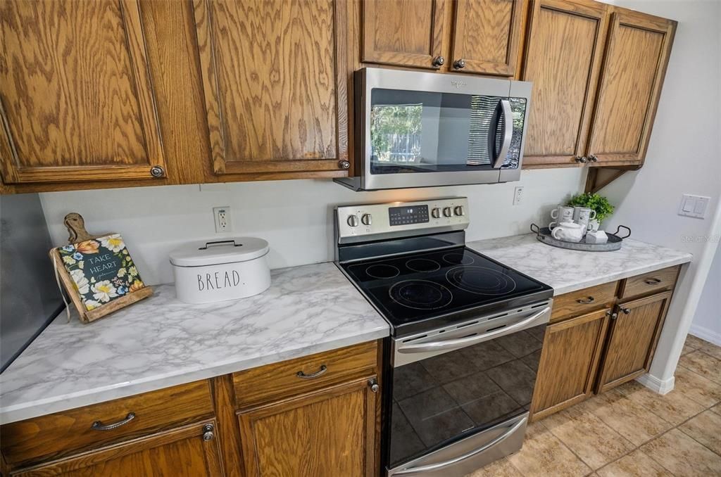 For Sale: $624,400 (6 beds, 4 baths, 3468 Square Feet)