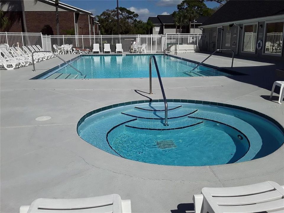 出租: $1,439 (1 贝兹, 1 浴室, 525 平方英尺)