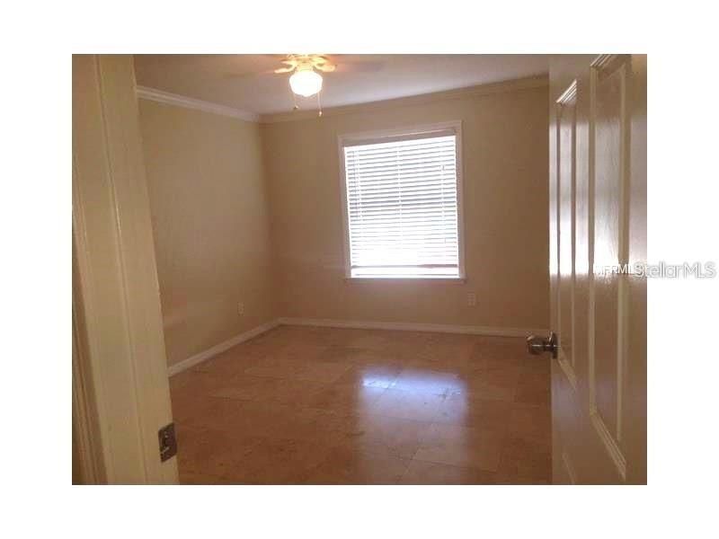 出租: $1,439 (1 贝兹, 1 浴室, 525 平方英尺)