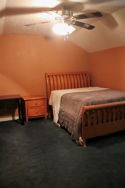 待售: $399,000 (5 贝兹, 2 浴室, 3737 平方英尺)