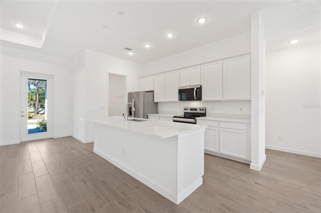 For Sale: $369,000 (3 beds, 2 baths, 1746 Square Feet)