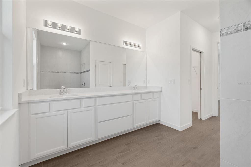 For Sale: $369,000 (3 beds, 2 baths, 1746 Square Feet)