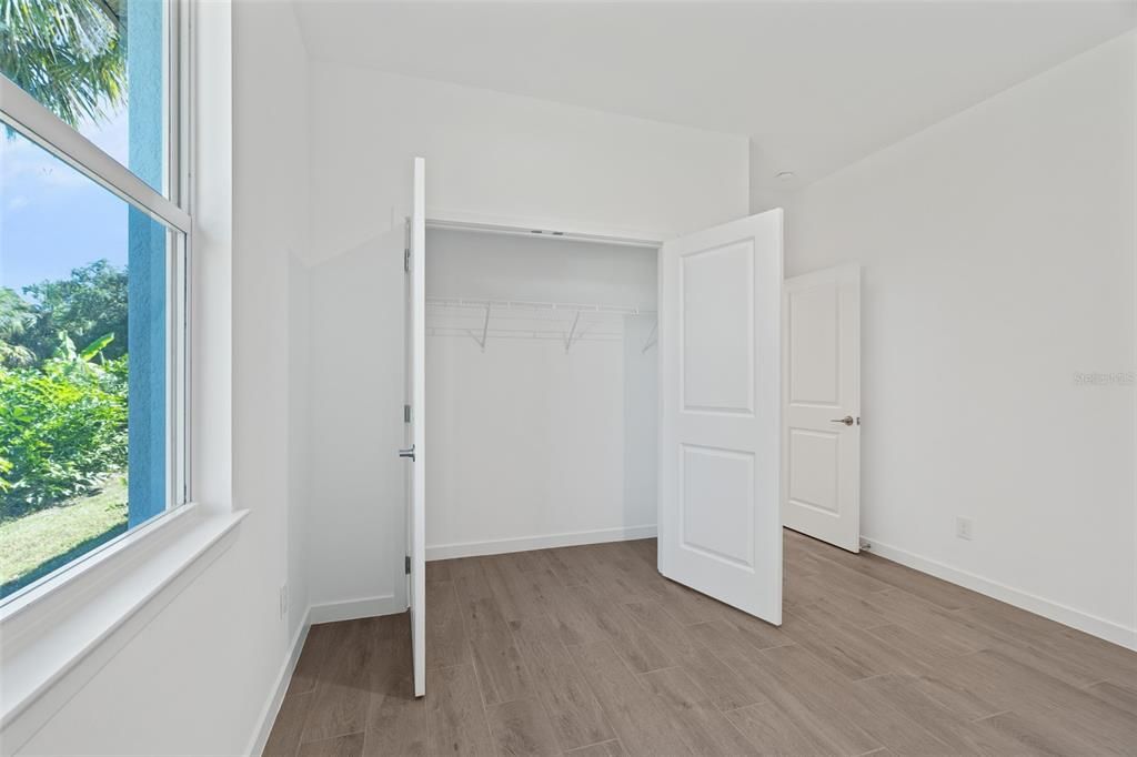 For Sale: $369,000 (3 beds, 2 baths, 1746 Square Feet)