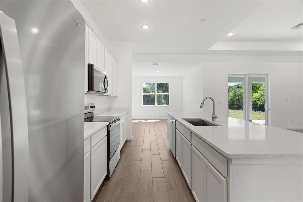 For Sale: $369,000 (3 beds, 2 baths, 1746 Square Feet)