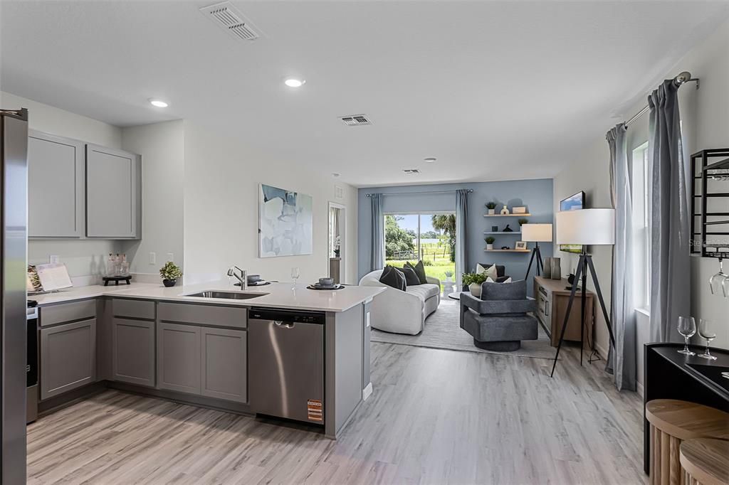 Active With Contract: $315,990 (3 beds, 2 baths, 1504 Square Feet)