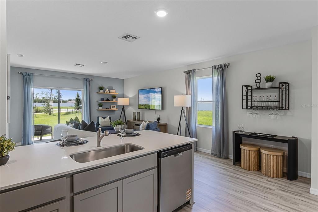 Active With Contract: $315,990 (3 beds, 2 baths, 1504 Square Feet)